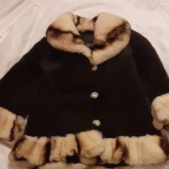 Girl's Michaela Chinchilla Coat - Picture 3 of 4